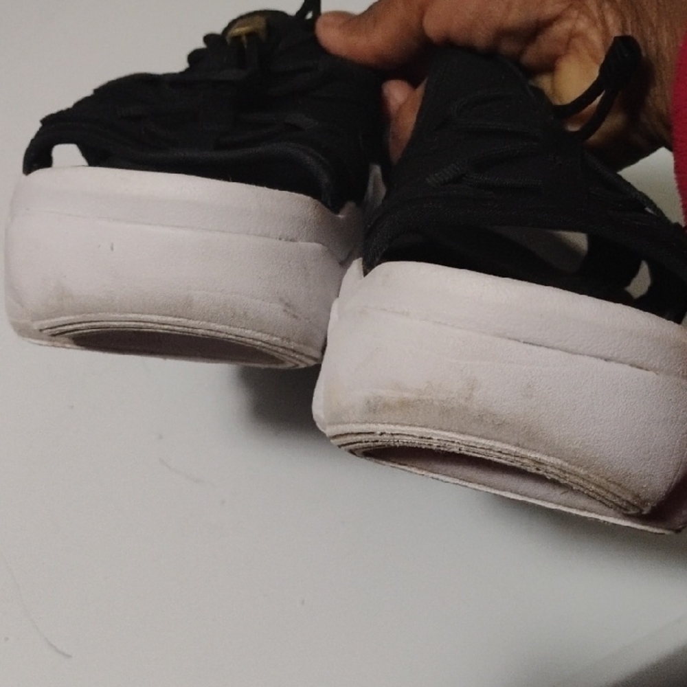 Nike Black and White Sandals with Gold Details - Picture 6 of 7